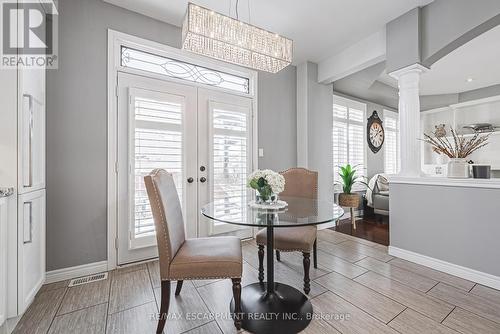 97 Chartwell Circle, Hamilton, ON - Indoor Photo Showing Dining Room