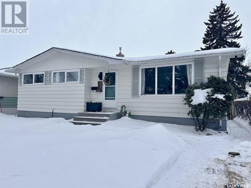 4100 Montague Street, Regina, SK - Outdoor