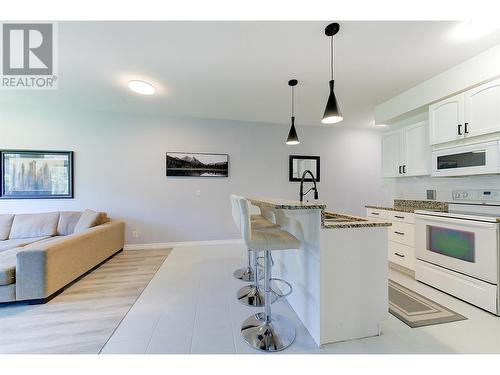 2523 Shannon View Drive Unit# 106, West Kelowna, BC - Indoor Photo Showing Kitchen