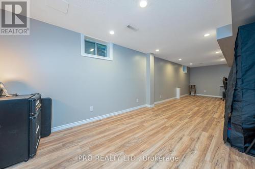 447 Edgeworth Road, Mississauga, ON - Indoor