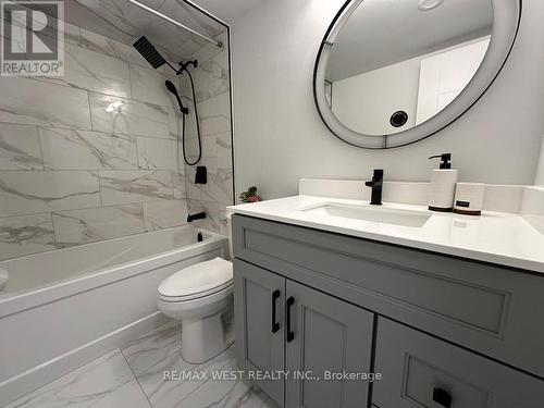 911 - 360 Ridelle Avenue, Toronto, ON - Indoor Photo Showing Bathroom