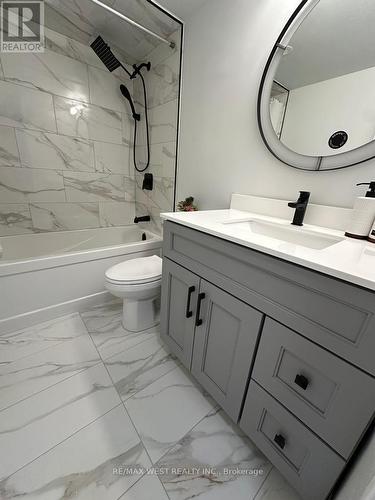 911 - 360 Ridelle Avenue, Toronto, ON - Indoor Photo Showing Bathroom