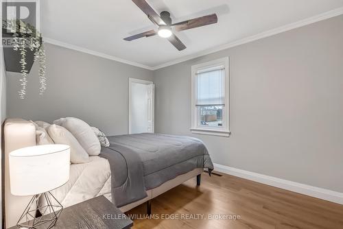 430 Brunswick Street, Hamilton, ON - Indoor Photo Showing Bedroom