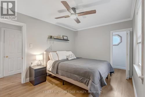 430 Brunswick Street, Hamilton, ON - Indoor Photo Showing Bedroom