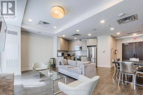 1502 - 50 Bruyeres Mews, Toronto, ON - Indoor Photo Showing Living Room