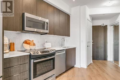 1502 - 50 Bruyeres Mews, Toronto, ON - Indoor Photo Showing Kitchen