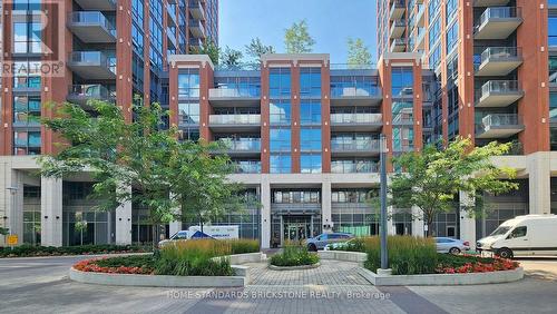 1005 - 31 Tippett Road, Toronto, ON - Outdoor With Facade