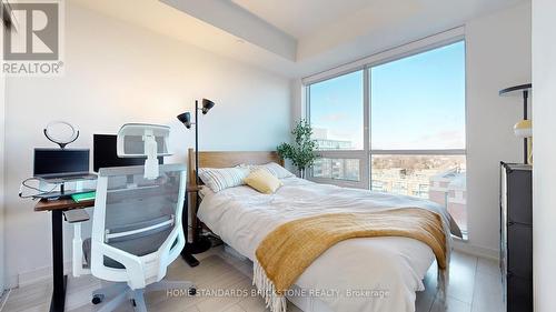 1005 - 31 Tippett Road, Toronto, ON - Indoor Photo Showing Bedroom