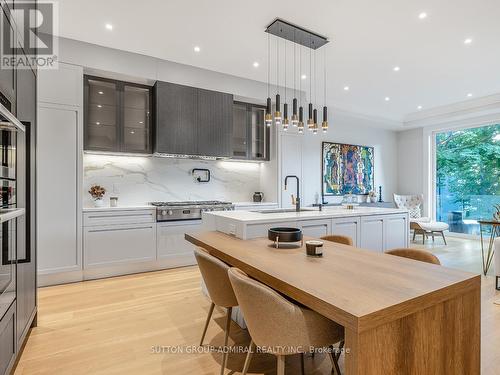 127 Joicey Boulevard, Toronto, ON - Indoor Photo Showing Kitchen With Upgraded Kitchen