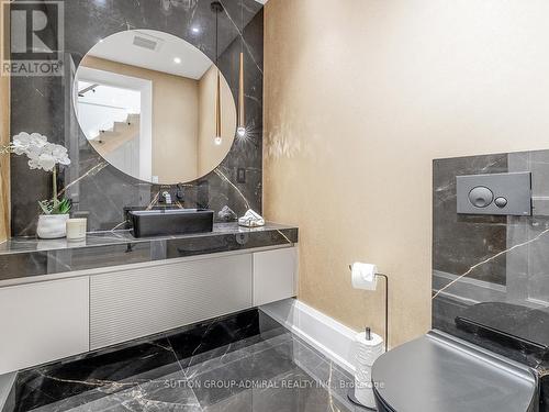 127 Joicey Boulevard, Toronto, ON - Indoor Photo Showing Bathroom