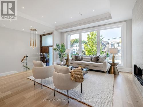 127 Joicey Boulevard, Toronto, ON - Indoor Photo Showing Living Room With Fireplace