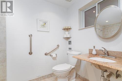 18 Amarillo Drive, Toronto, ON - Indoor Photo Showing Bathroom