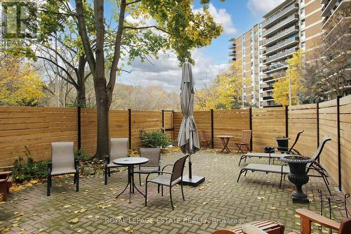 1006 - 4 Park Vista, Toronto, ON - Outdoor