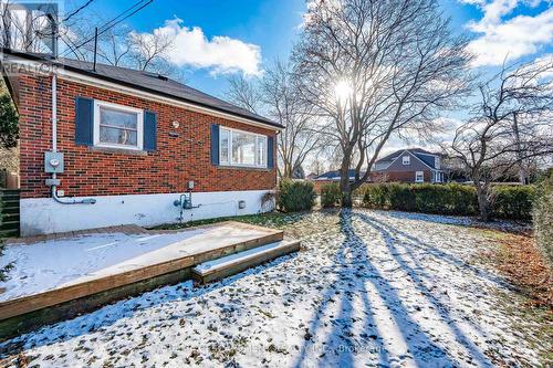 1053 Helena Street, Burlington, ON - Outdoor