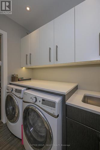 301 Waterstone Place, London, ON - Indoor Photo Showing Laundry Room