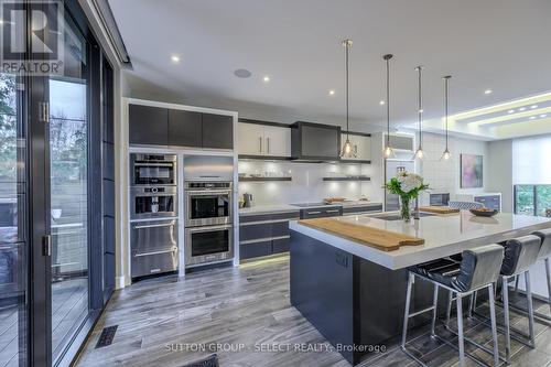 301 Waterstone Place, London, ON - Indoor Photo Showing Kitchen With Upgraded Kitchen