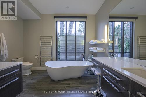 301 Waterstone Place, London, ON - Indoor Photo Showing Bathroom