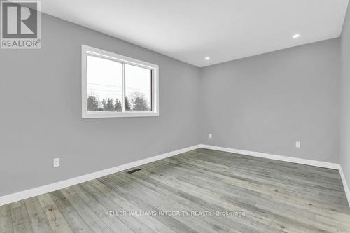 4 Greer Street, Ottawa, ON - Indoor Photo Showing Other Room