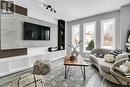 4 Greer Street, Ottawa, ON  - Indoor Photo Showing Living Room 