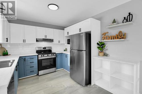 4 Greer Street, Ottawa, ON - Indoor Photo Showing Kitchen With Double Sink