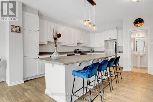 13 Caspian Row, Ottawa, ON - Indoor Photo Showing Kitchen With Upgraded Kitchen