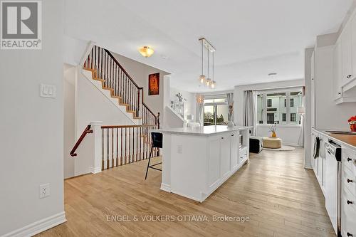 13 Caspian Row, Ottawa, ON - Indoor Photo Showing Kitchen With Upgraded Kitchen