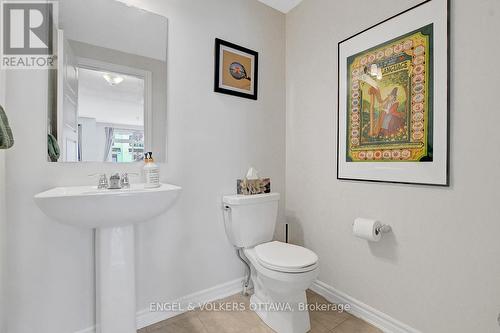 13 Caspian Row, Ottawa, ON - Indoor Photo Showing Bathroom