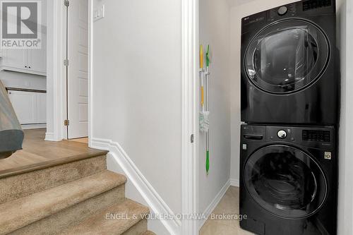 13 Caspian Row, Ottawa, ON - Indoor Photo Showing Laundry Room