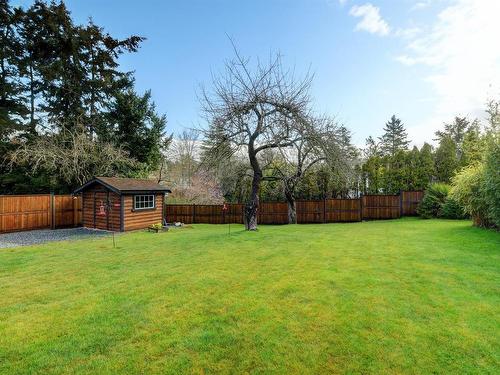 3919 Quadra St, Saanich, BC 