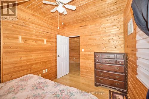 86 Mcalpine Avenue S, Welland (773 - Lincoln/Crowland), ON - Indoor Photo Showing Bedroom