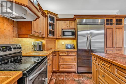 5335 Cosentino Gardens, Mississauga (Hurontario), ON - Indoor Photo Showing Kitchen