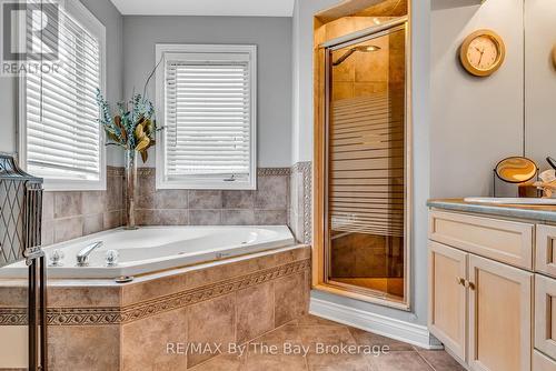 5335 Cosentino Gardens, Mississauga (Hurontario), ON - Indoor Photo Showing Bathroom