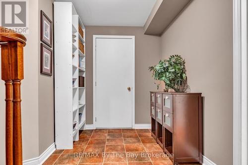 5335 Cosentino Gardens, Mississauga (Hurontario), ON - Indoor Photo Showing Other Room