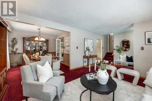 12 Strike Avenue, Clarington (Bowmanville), ON - Indoor Photo Showing Living Room