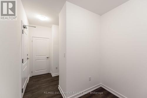 518 - 450 Dundas Street E, Hamilton, ON - Indoor Photo Showing Other Room