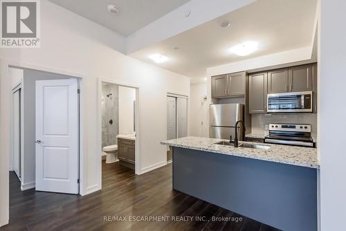 518 - 450 Dundas Street E, Hamilton, ON - Indoor Photo Showing Kitchen With Stainless Steel Kitchen