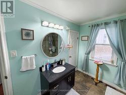 Main Floor Bathroom - 