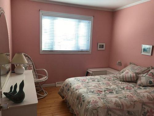 Bedroom - 50 Rue Gaudreau, Montmagny, QC - Indoor Photo Showing Bedroom