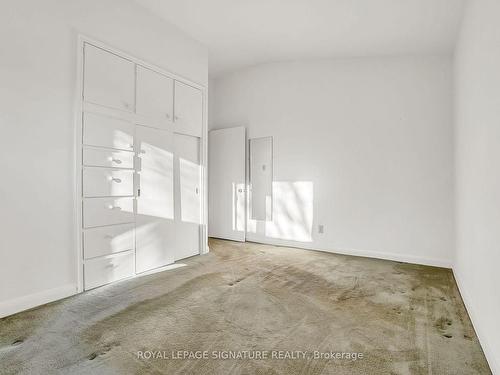 20 Chatfield Dr, Toronto, ON - Indoor Photo Showing Other Room