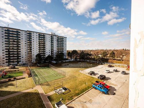 610-1100 Caven St, Mississauga, ON - Outdoor With View