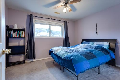 115-133 Wyndham Crescent, Kelowna, BC - Indoor Photo Showing Bedroom