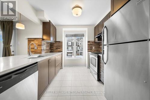 310 Pumpkinseed Crescent, Ottawa, ON - Indoor Photo Showing Kitchen With Stainless Steel Kitchen