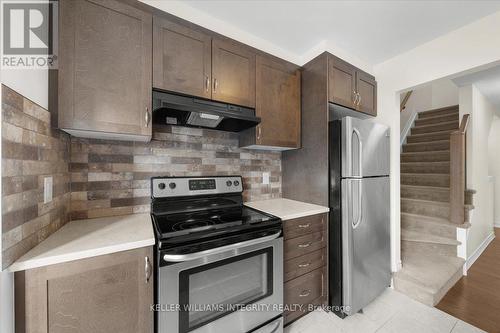 310 Pumpkinseed Crescent, Ottawa, ON - Indoor Photo Showing Kitchen With Stainless Steel Kitchen