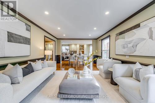 1141 Windrush Drive, Oakville, ON - Indoor Photo Showing Living Room