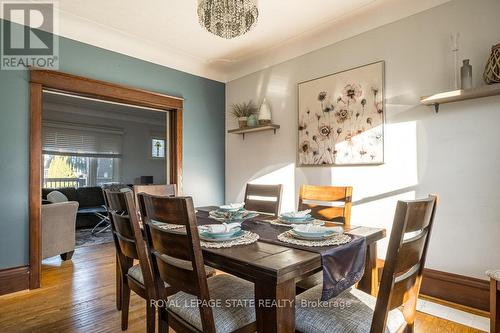 15 Connaught Avenue S, Hamilton, ON - Indoor Photo Showing Dining Room