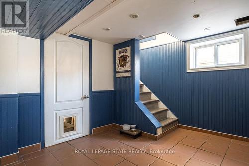 15 Connaught Avenue S, Hamilton, ON - Indoor Photo Showing Other Room