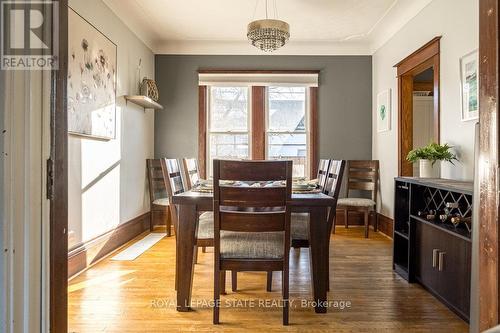 15 Connaught Avenue S, Hamilton, ON - Indoor Photo Showing Dining Room