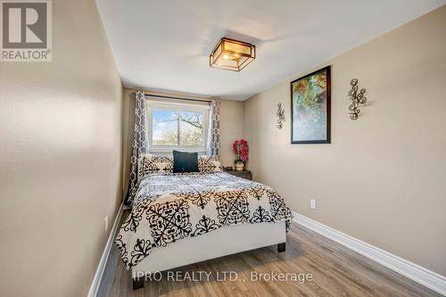 3 - 985 Limeridge Road E, Hamilton, ON - Indoor Photo Showing Bedroom