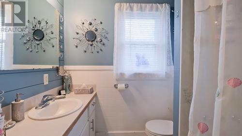 342 Norton Street, Penticton, BC - Indoor Photo Showing Bathroom