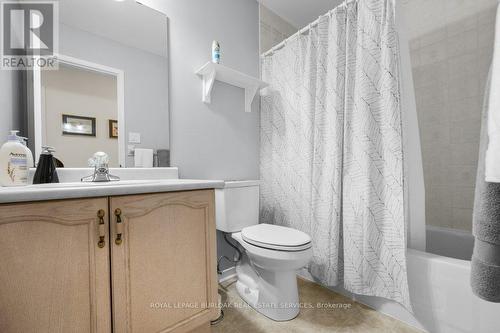 133 - 3333 New Street, Burlington, ON - Indoor Photo Showing Bathroom